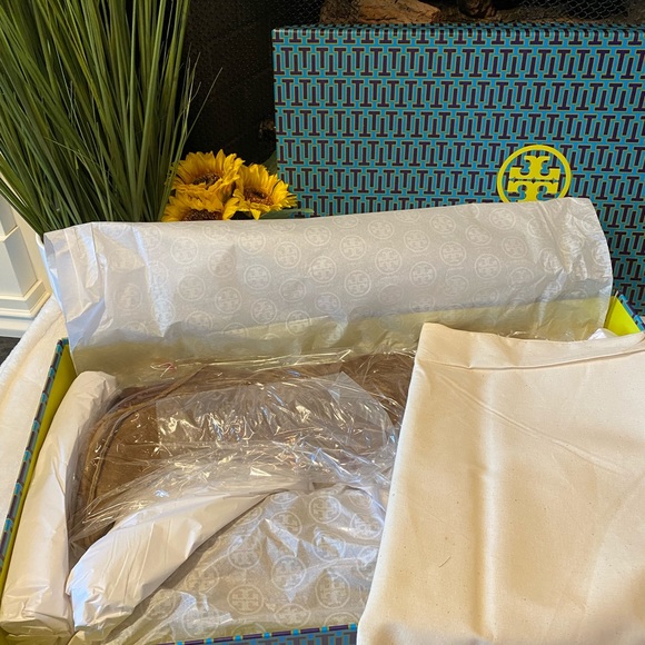 🔥PRICE DROP🔥TORY BURCH LILA HEELED TALL BOOT - Picture 6 of 8